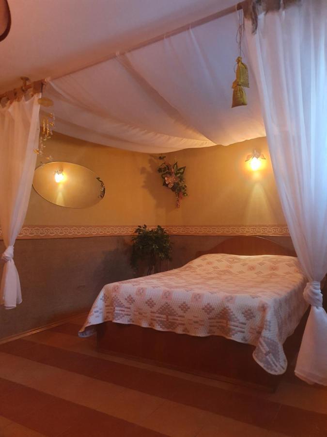 Hotel Дом Для Души С Бассейном Целиком Winnyzja Exterior foto