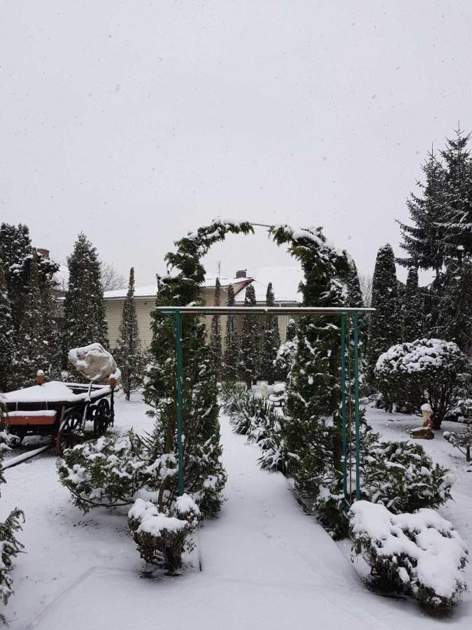 Hotel Дом Для Души С Бассейном Целиком Winnyzja Exterior foto